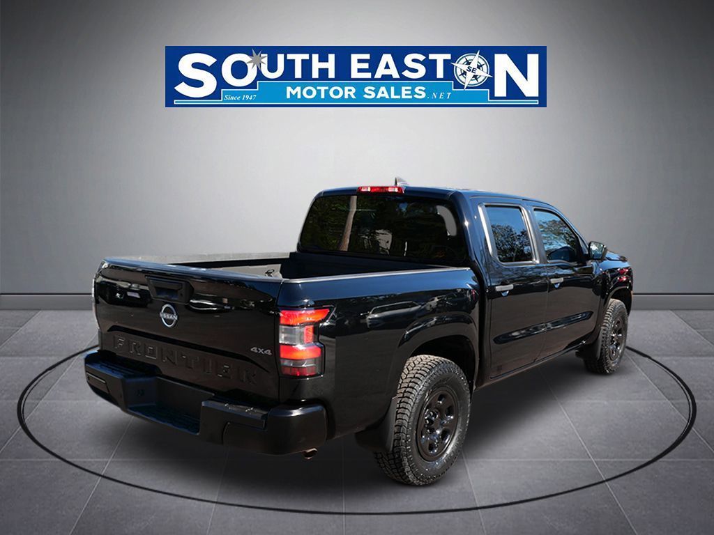 Photo 6 of this Nissan Frontier
