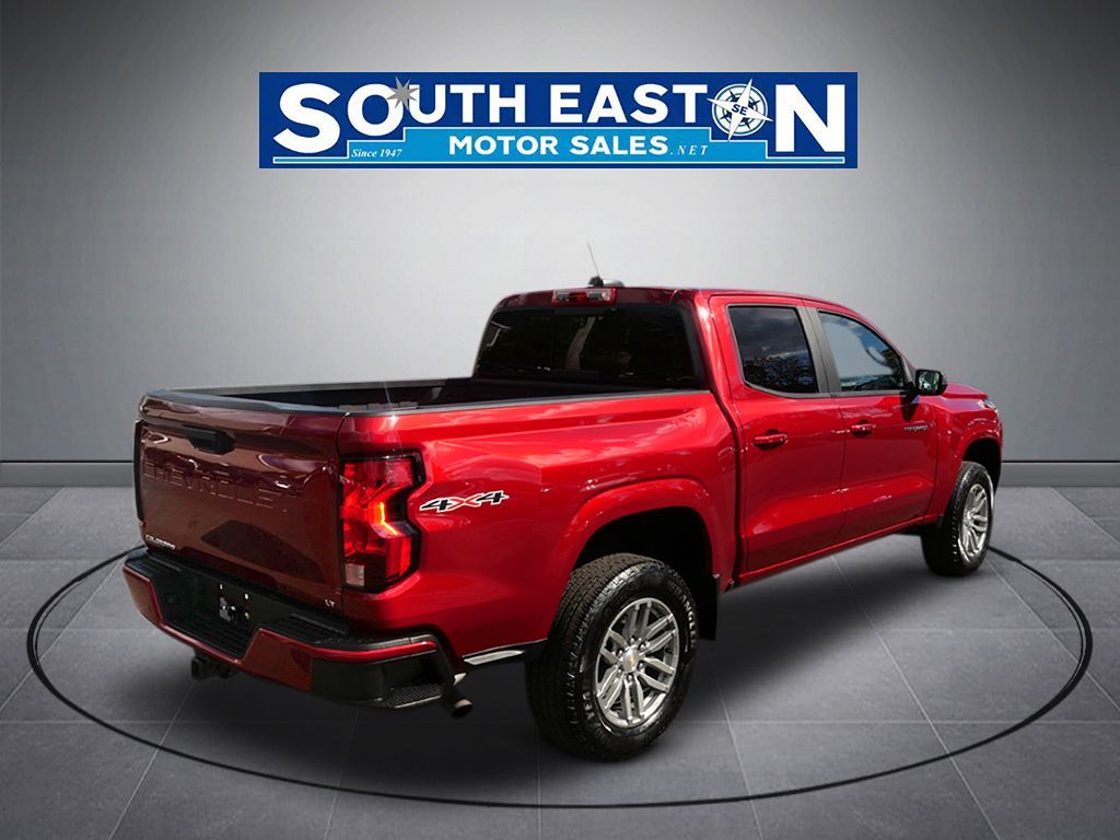 Photo 6 of this Chevrolet Colorado