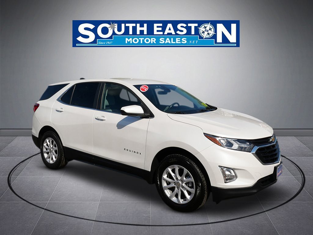 Photo 2 of this Chevrolet Equinox