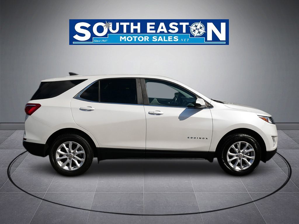 Photo 8 of this Chevrolet Equinox
