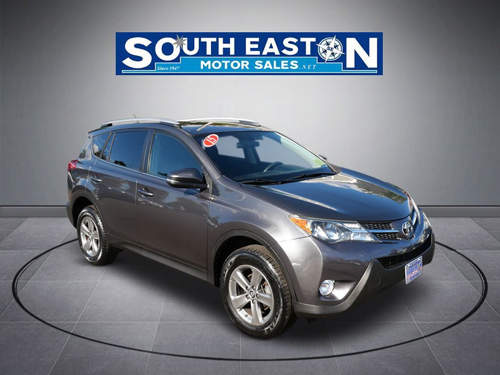 Photo 2 of this Toyota RAV4