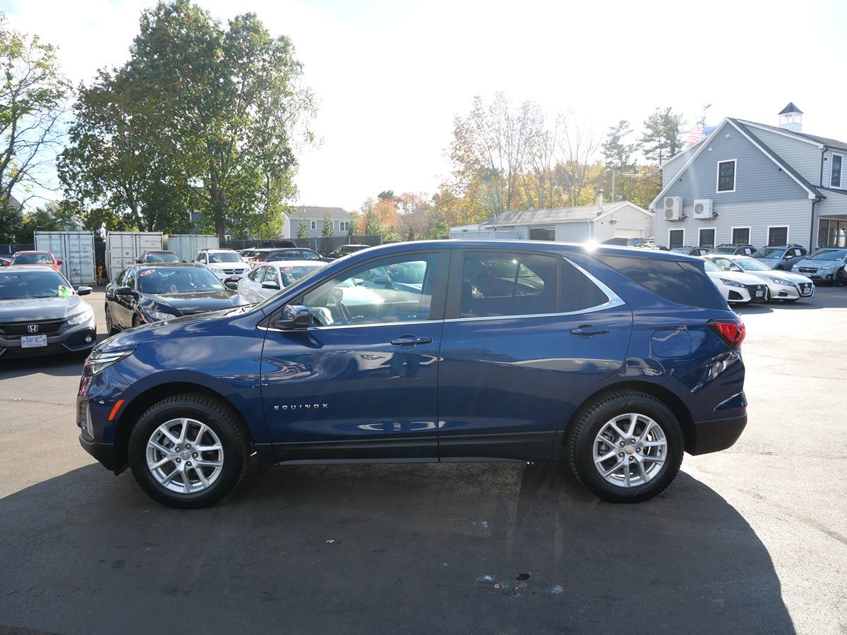 Photo 7 of this Chevrolet Equinox