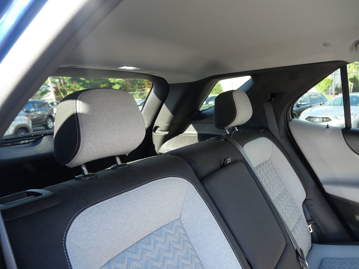 Photo 28 of this Chevrolet Equinox