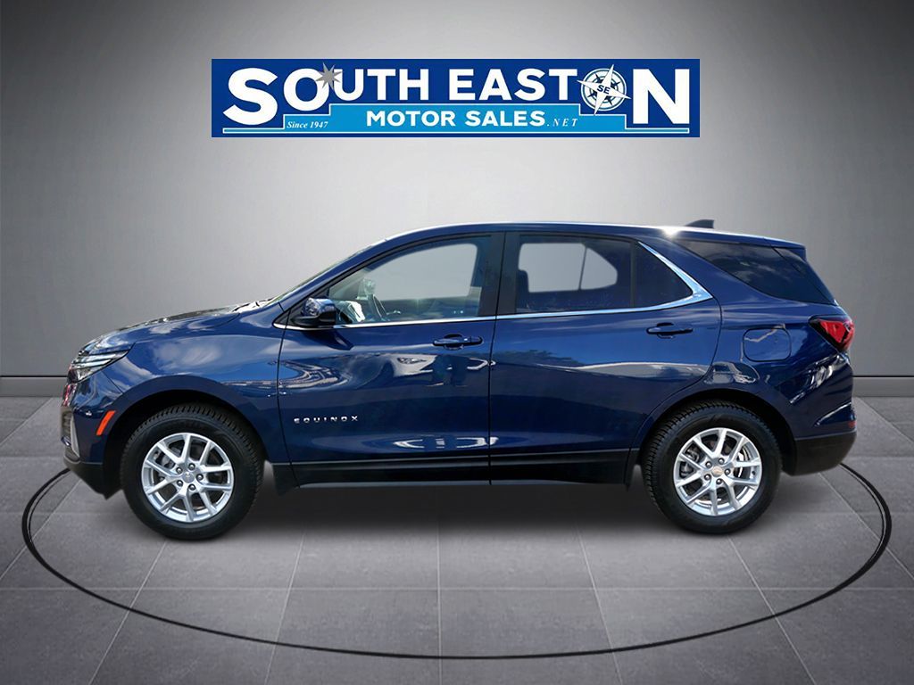 Photo 7 of this Chevrolet Equinox