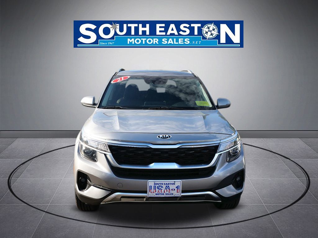 Photo 3 of this Kia Seltos