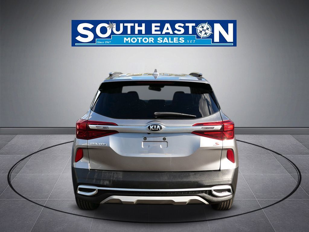 Photo 4 of this Kia Seltos