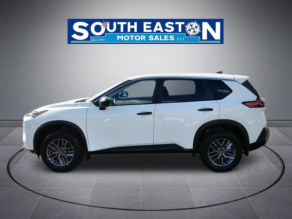 Photo 7 of this Nissan Rogue