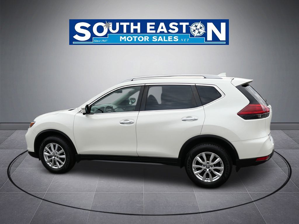 Photo 8 of this Nissan Rogue
