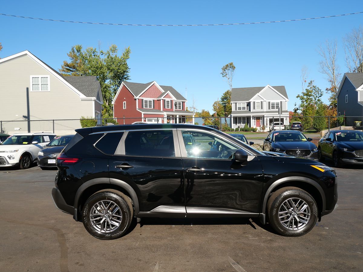 Photo 8 of this Nissan Rogue