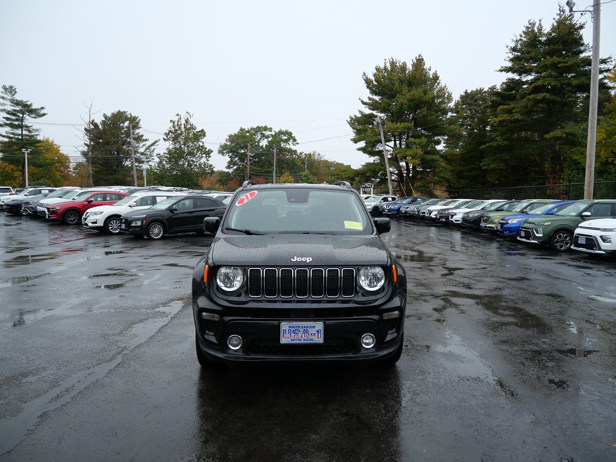 Photo 3 of this Jeep Renegade