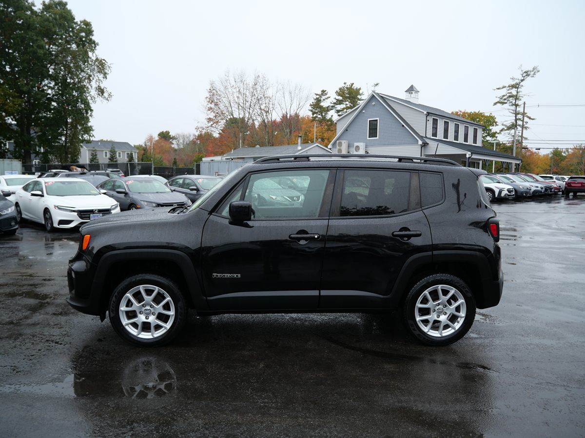 Photo 7 of this Jeep Renegade