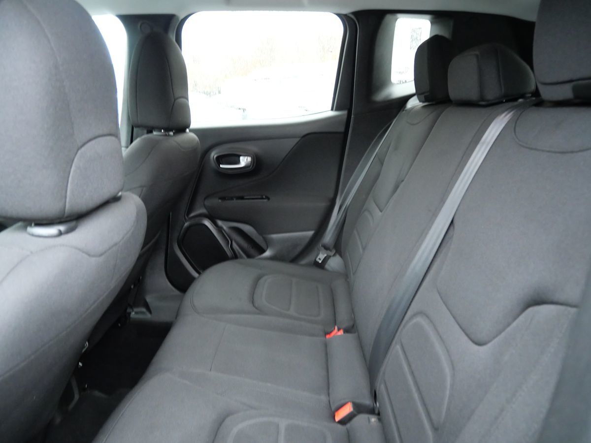 Photo 23 of this Jeep Renegade