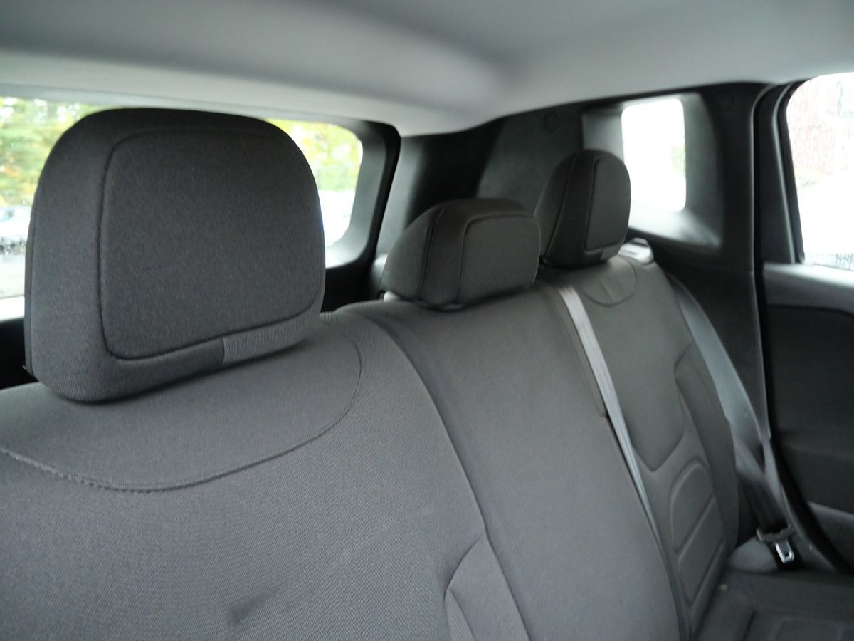 Photo 29 of this Jeep Renegade