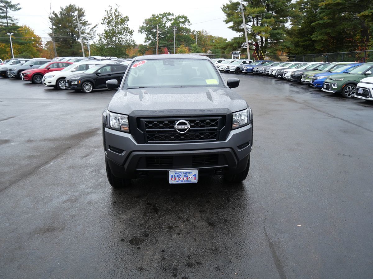 Photo 2 of this Nissan Frontier