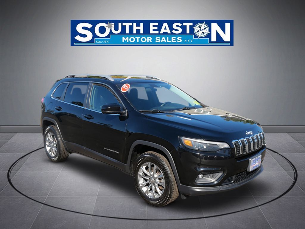 Photo 2 of this Jeep Cherokee
