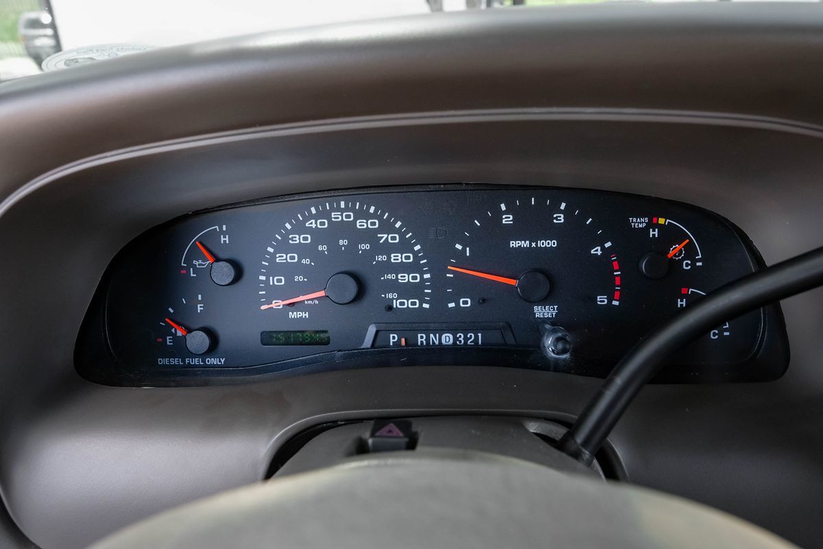 2004 Ford Excursion Limited photo 14