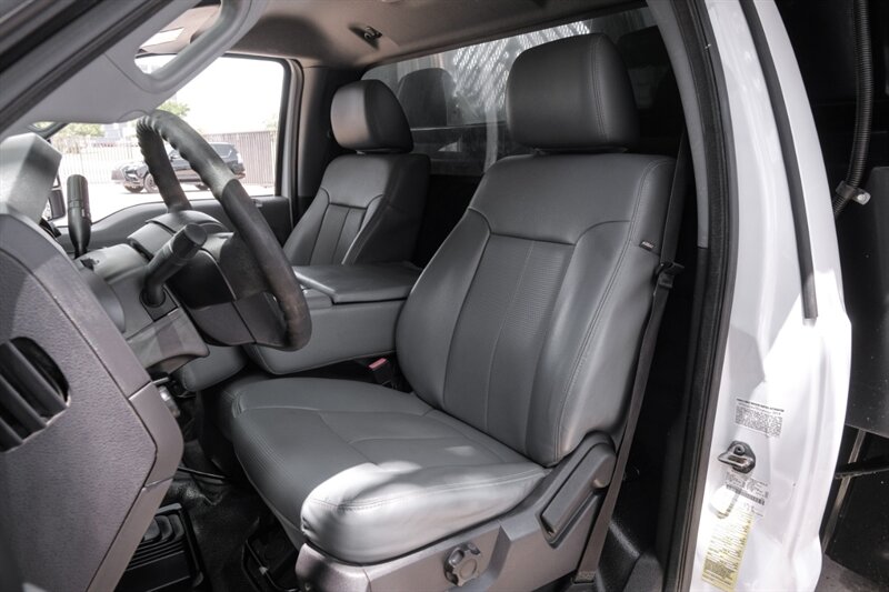 2015 Ford F-550 XL photo 3