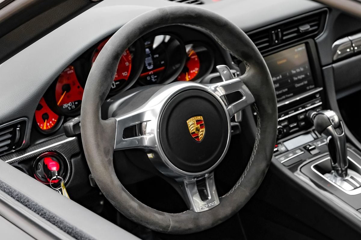 2014 Porsche 911 GT3 photo 11
