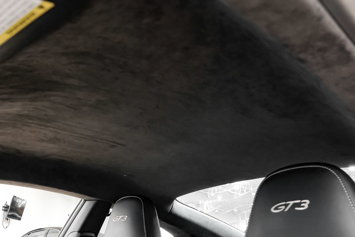 2014 Porsche 911 GT3 photo 21