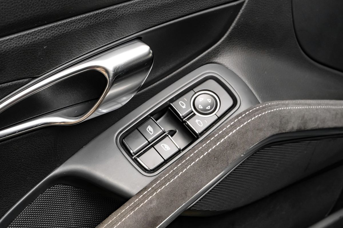 2014 Porsche 911 GT3 photo 28