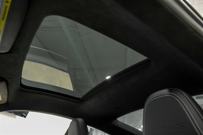 2023 Porsche 911 Turbo S Coupe photo 4