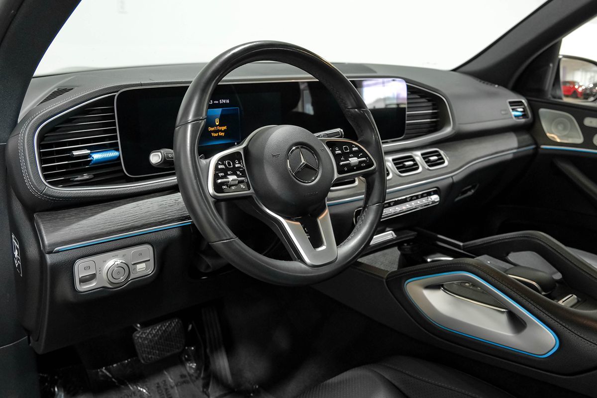 2021 Mercedes Benz GLS 450 4MATIC photo 2