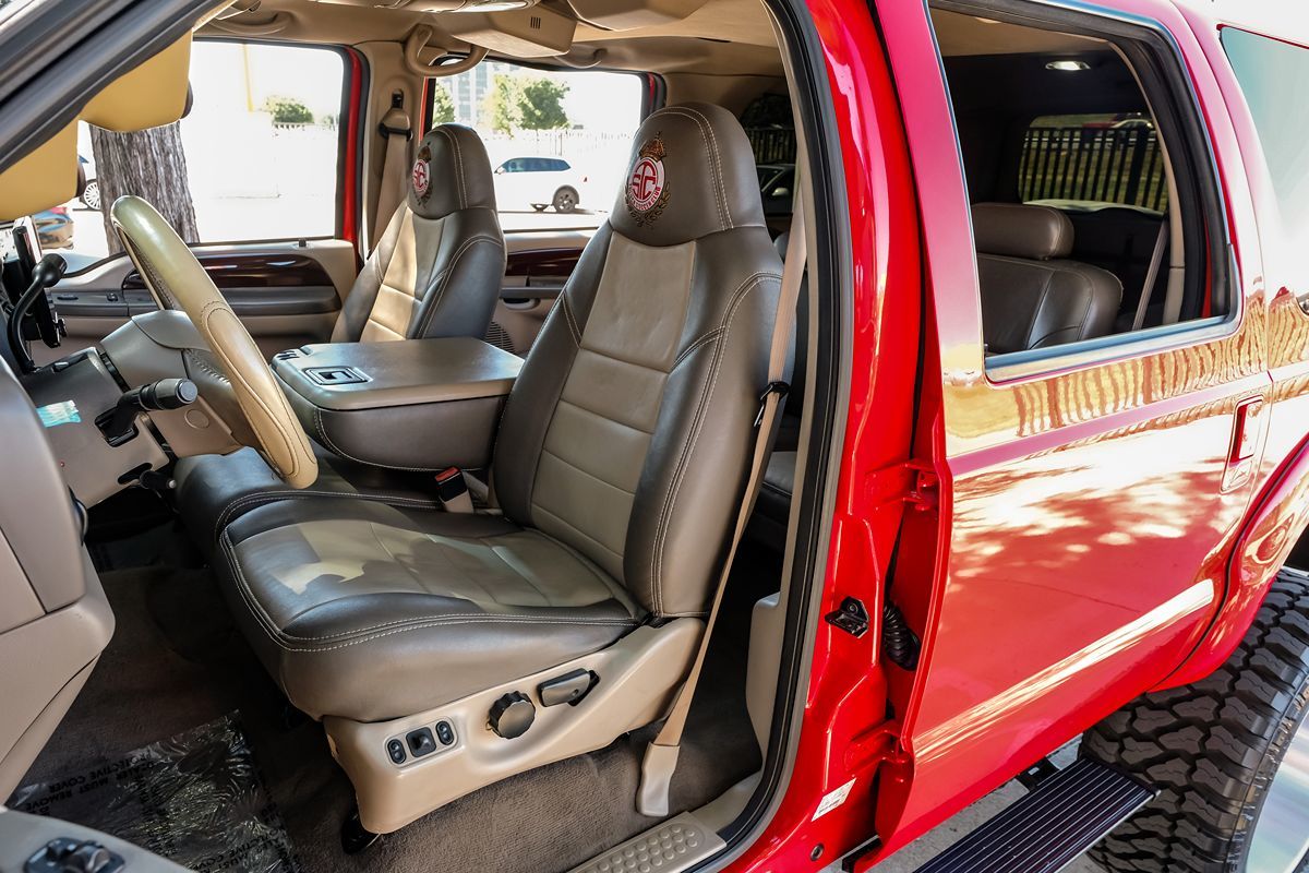 2004 Ford Excursion Eddie Bauer photo 3