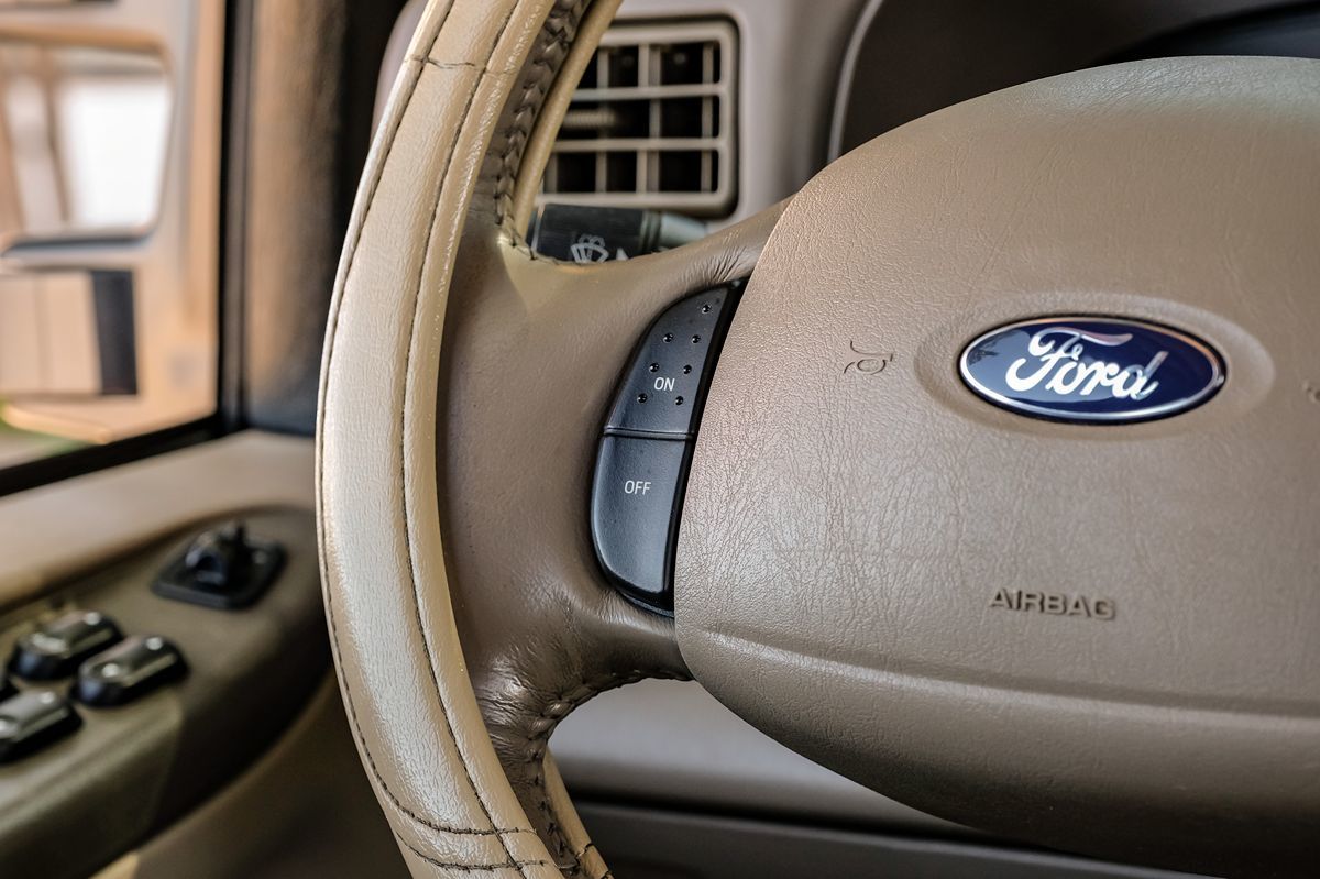 2004 Ford Excursion Eddie Bauer - Photo 13