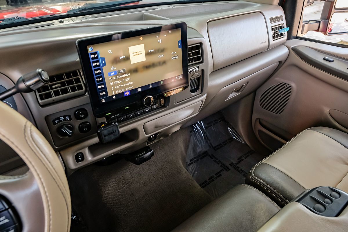 2004 Ford Excursion Eddie Bauer photo 16