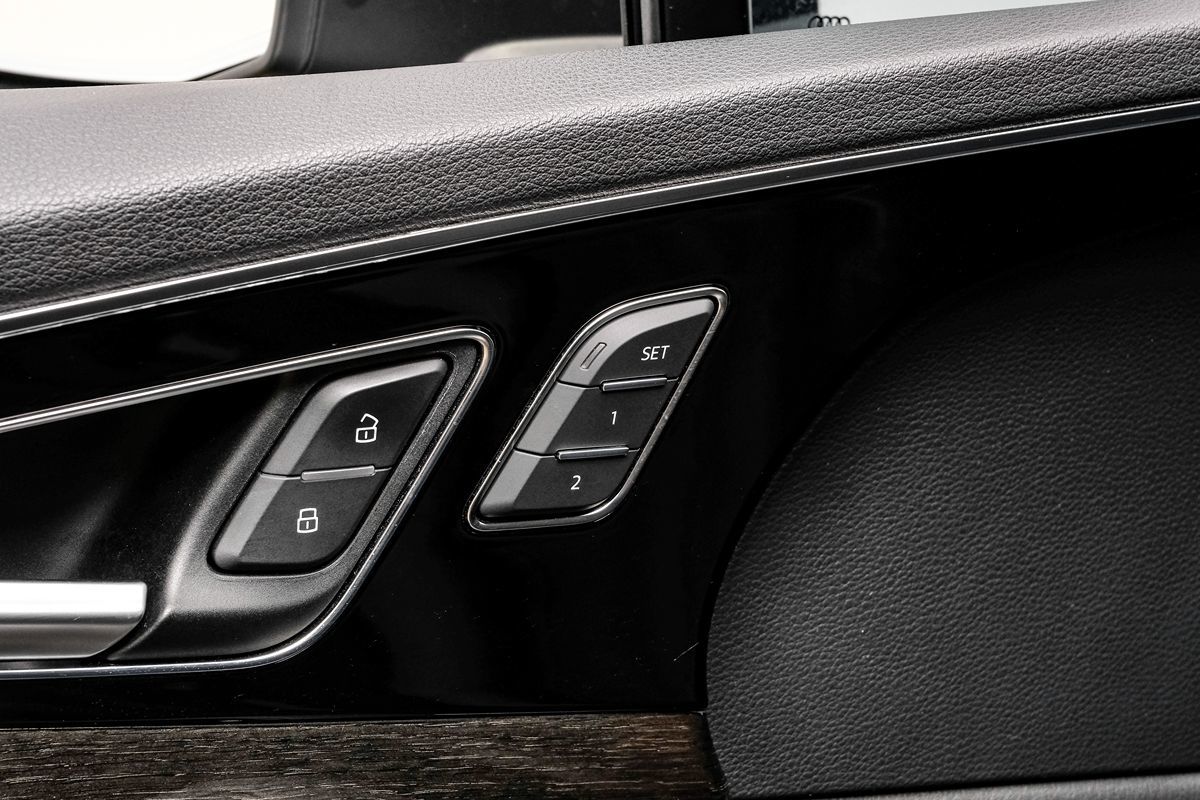 2019 Audi Q7 Premium Plus photo 35