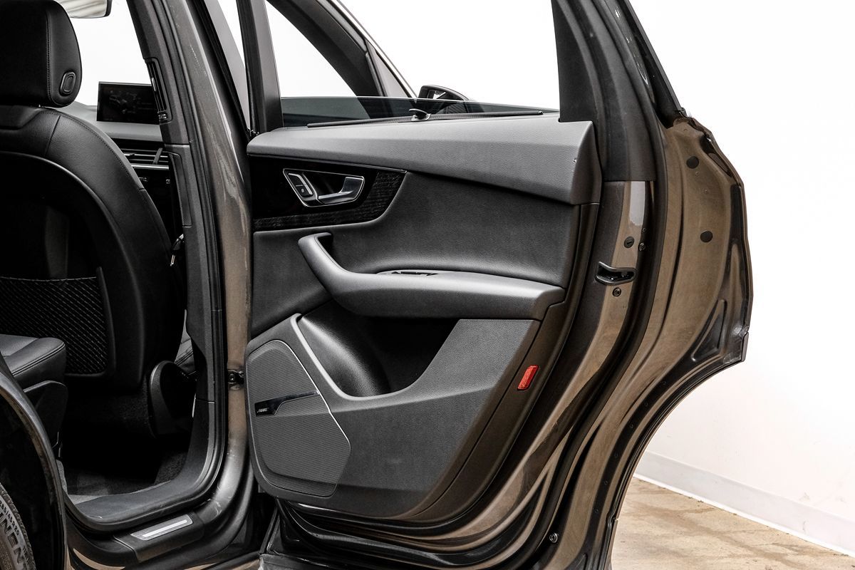 2019 Audi Q7 Premium Plus photo 37