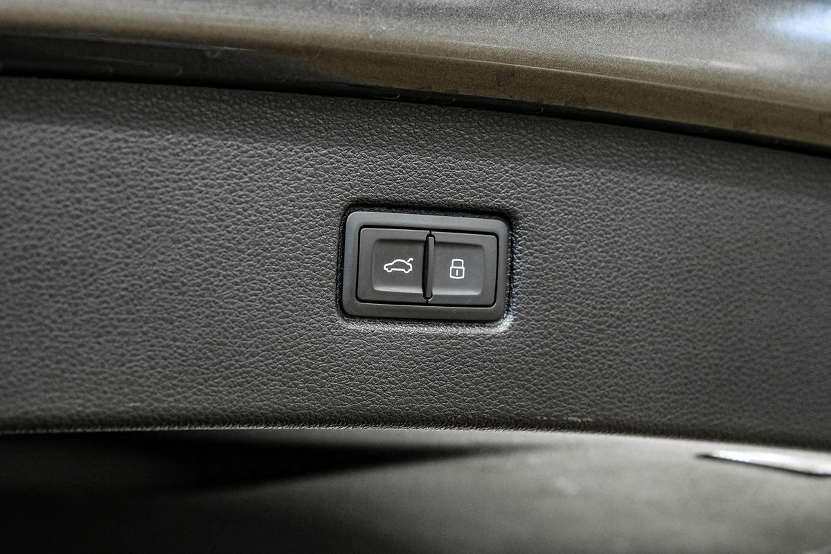 2019 Audi Q7 Premium Plus photo 45