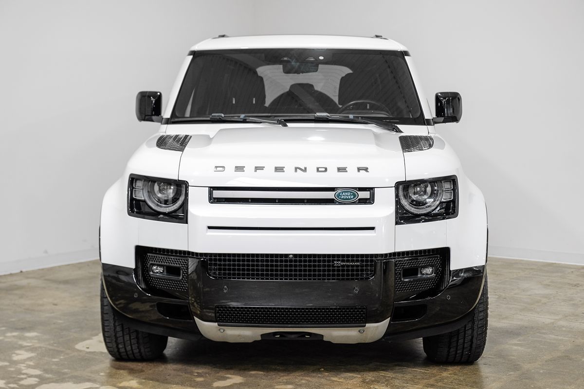 2022 Land Rover Defender X-Dynamic SE photo 6
