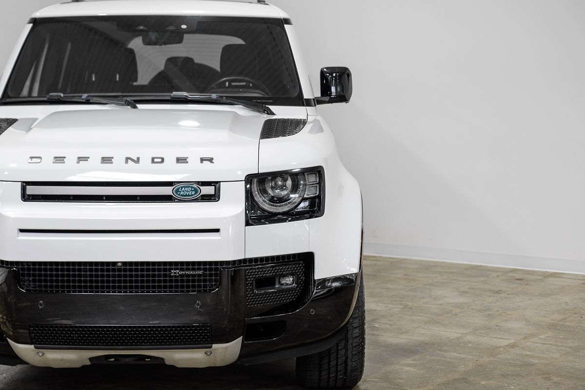 2022 Land Rover Defender X-Dynamic SE photo 47
