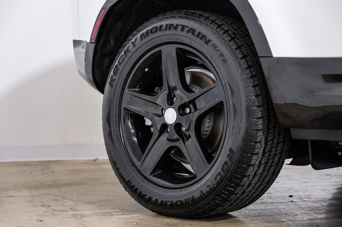 2022 Land Rover Defender X-Dynamic SE photo 56