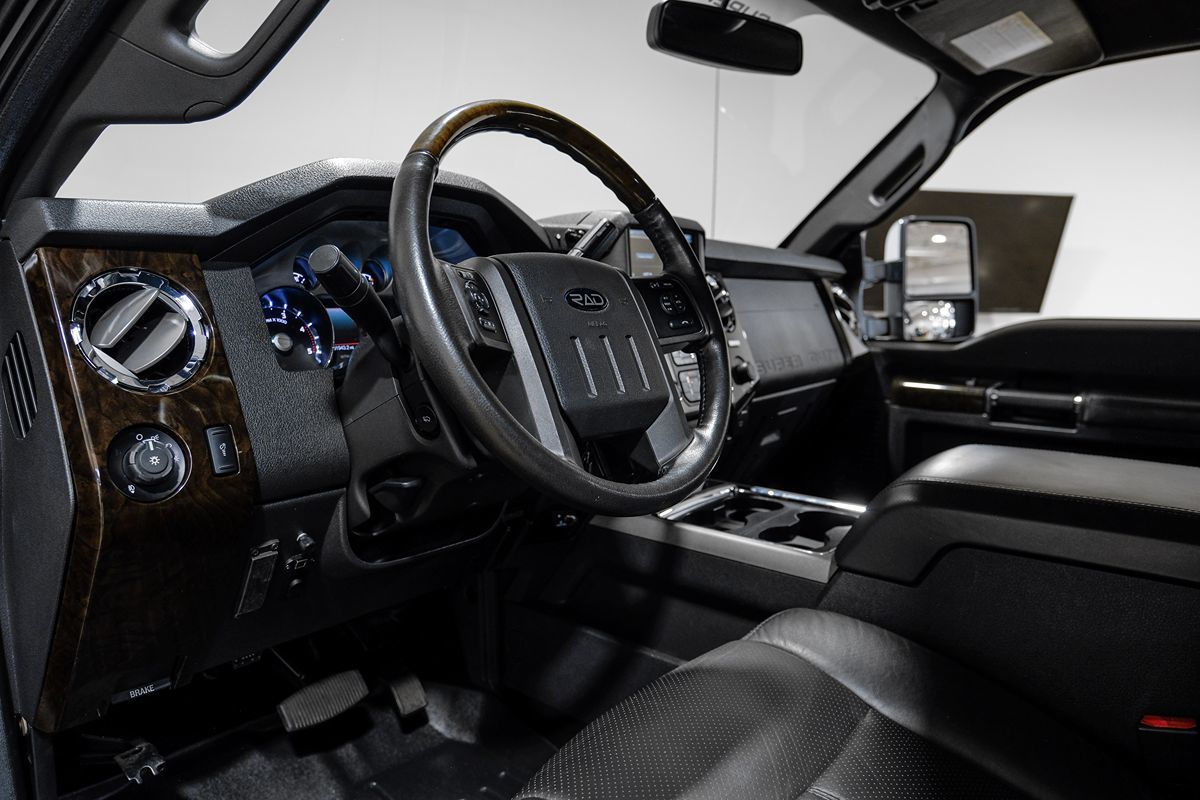 2014 Ford F-250 King Ranch photo 2