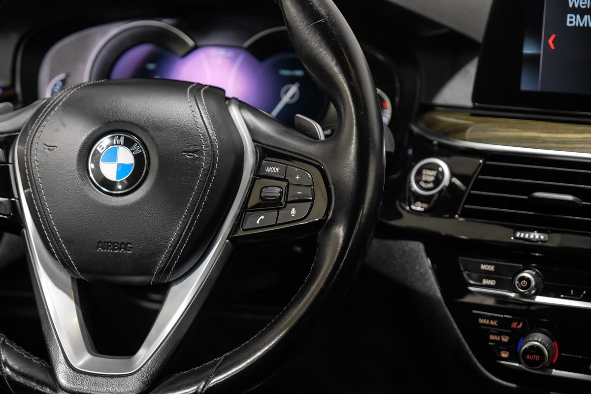 2019 Bmw 530i Sedan photo 19