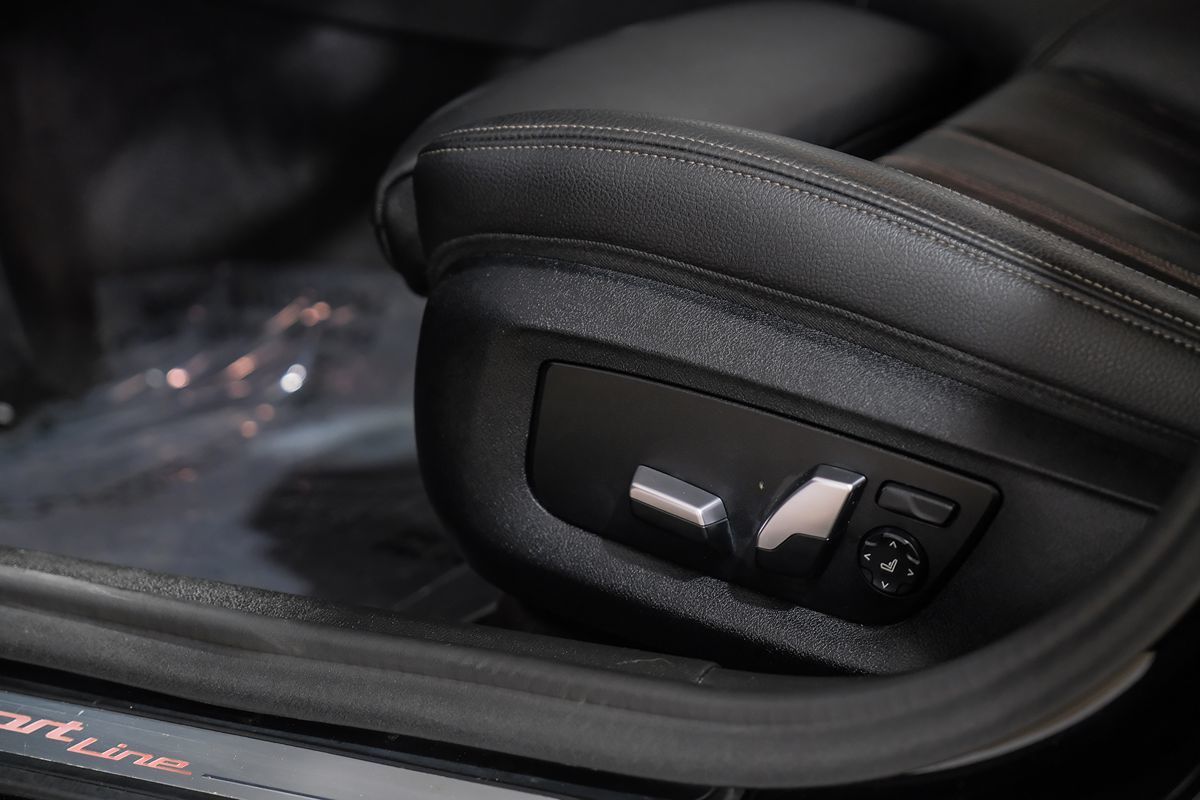 2019 Bmw 530i Sedan photo 35