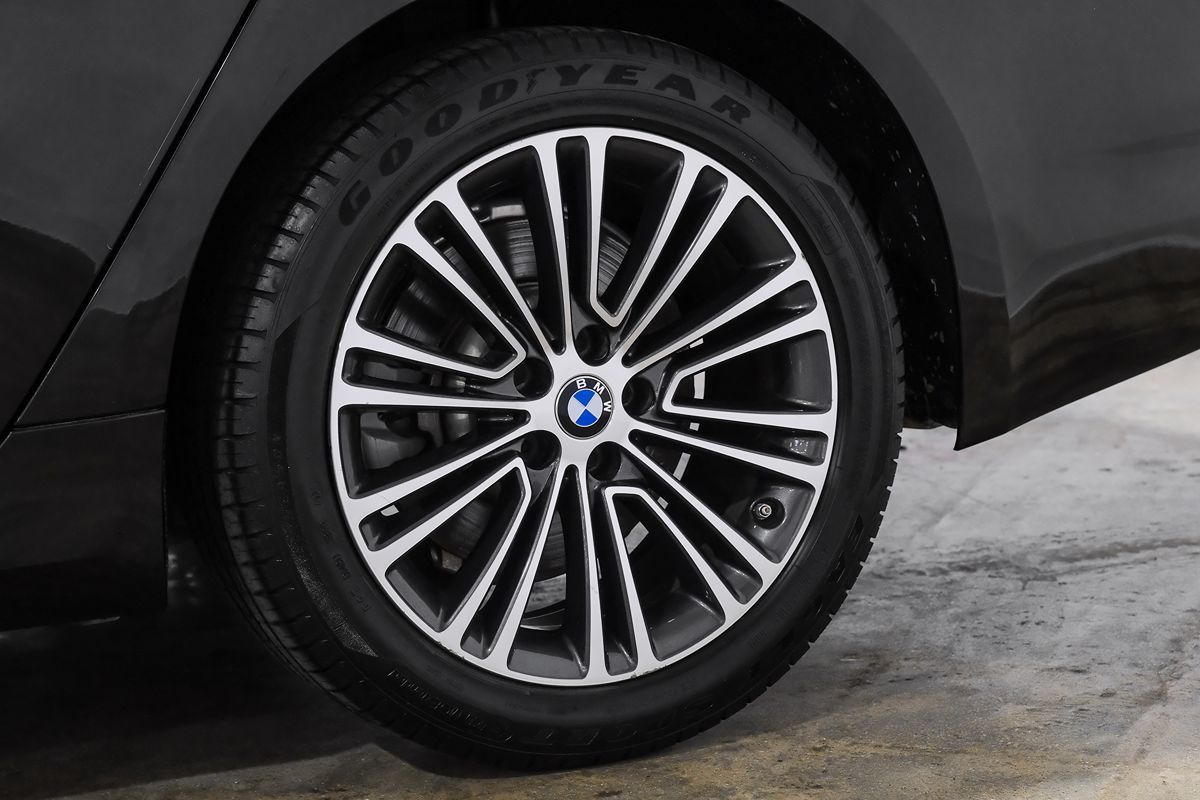 2019 Bmw 530i Sedan photo 56