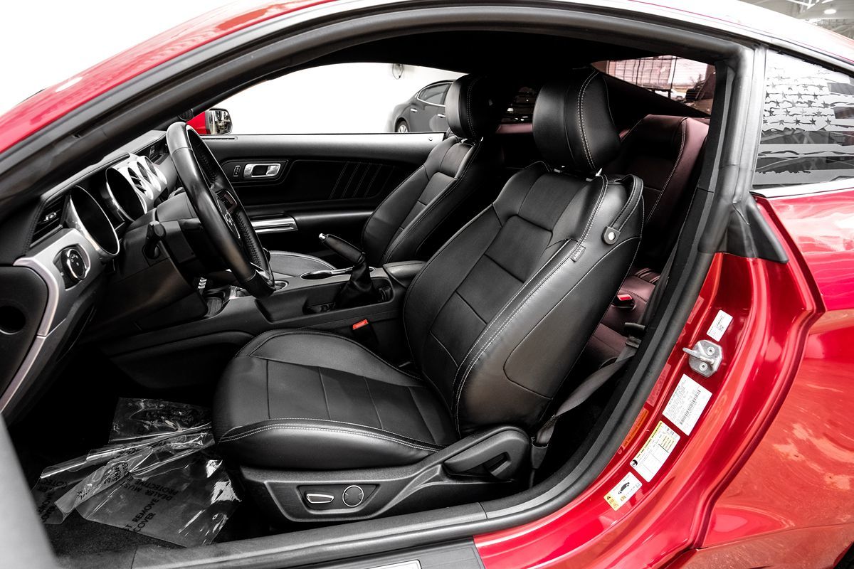2018 Ford Mustang GT photo 3