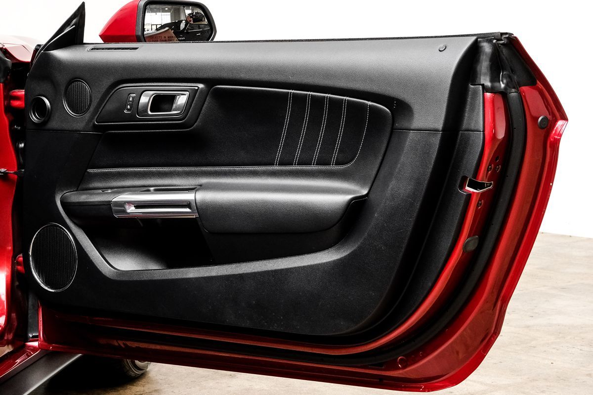 2018 Ford Mustang GT photo 34