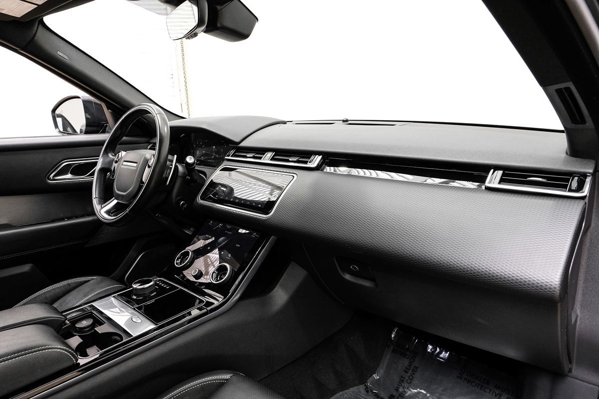 2018 Land Rover Range Rover Velar R-Dynamic SE photo 8