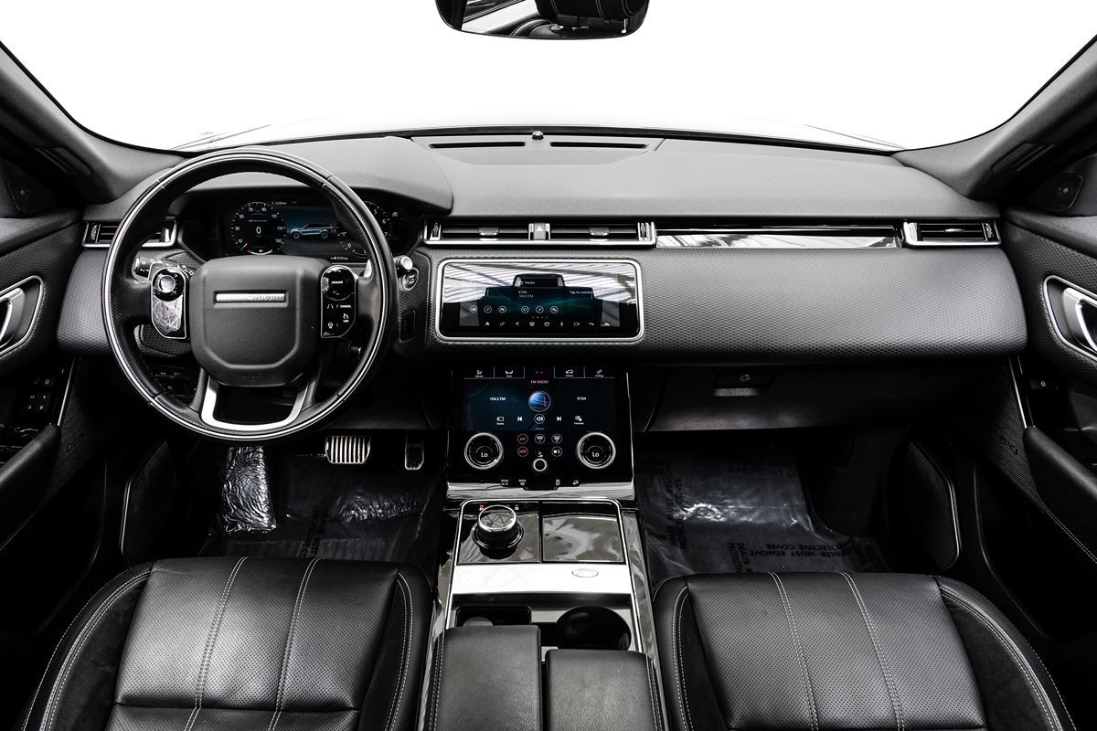2018 Land Rover Range Rover Velar R-Dynamic SE photo 9