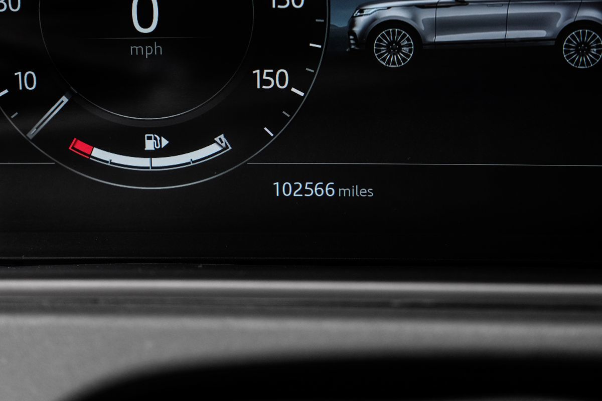 2018 Land Rover Range Rover Velar R-Dynamic SE photo 15