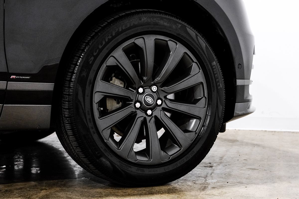 2018 Land Rover Range Rover Velar R-Dynamic SE photo 49