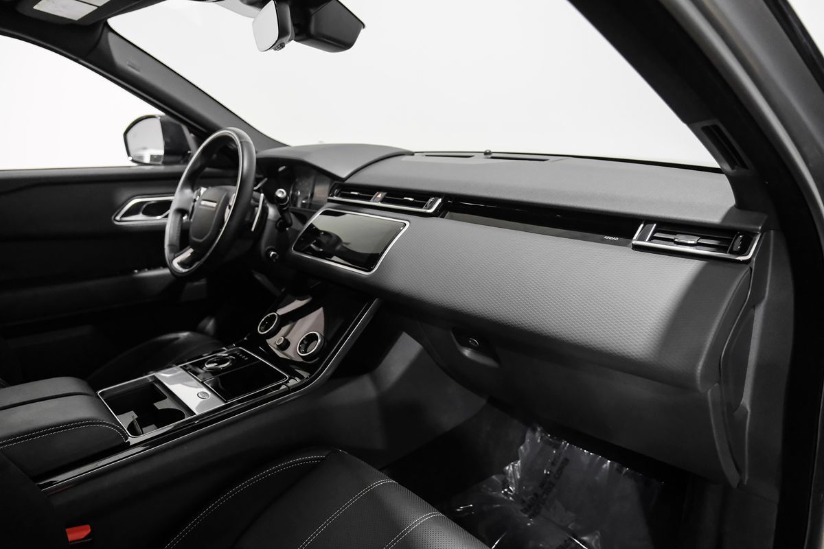 2020 Land Rover Range Rover Velar R-Dynamic S photo 10