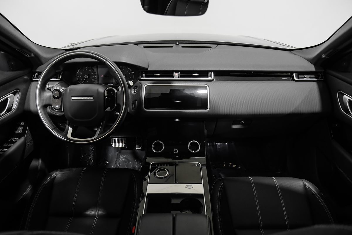2020 Land Rover Range Rover Velar R-Dynamic S photo 11
