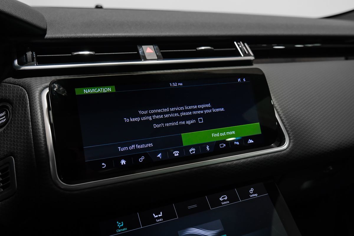 2020 Land Rover Range Rover Velar R-Dynamic S photo 22