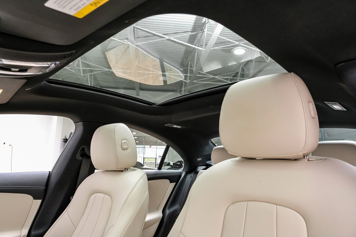 2025 Mercedes Benz CLA 250 4MATIC photo 4
