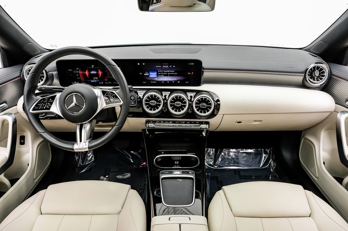 2025 Mercedes Benz CLA 250 4MATIC photo 12